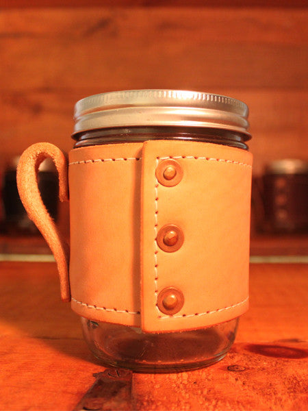 Natural Holdster Model 02: Rivet