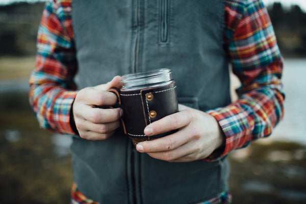 Holdster Model 02: Rivet