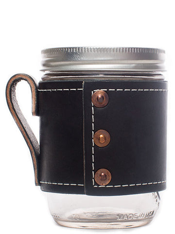 Black Holdster Model 02: Rivet